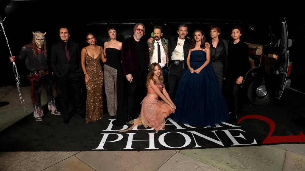 Elenco de Black Phone 2 durante pré-estreia nos EUA